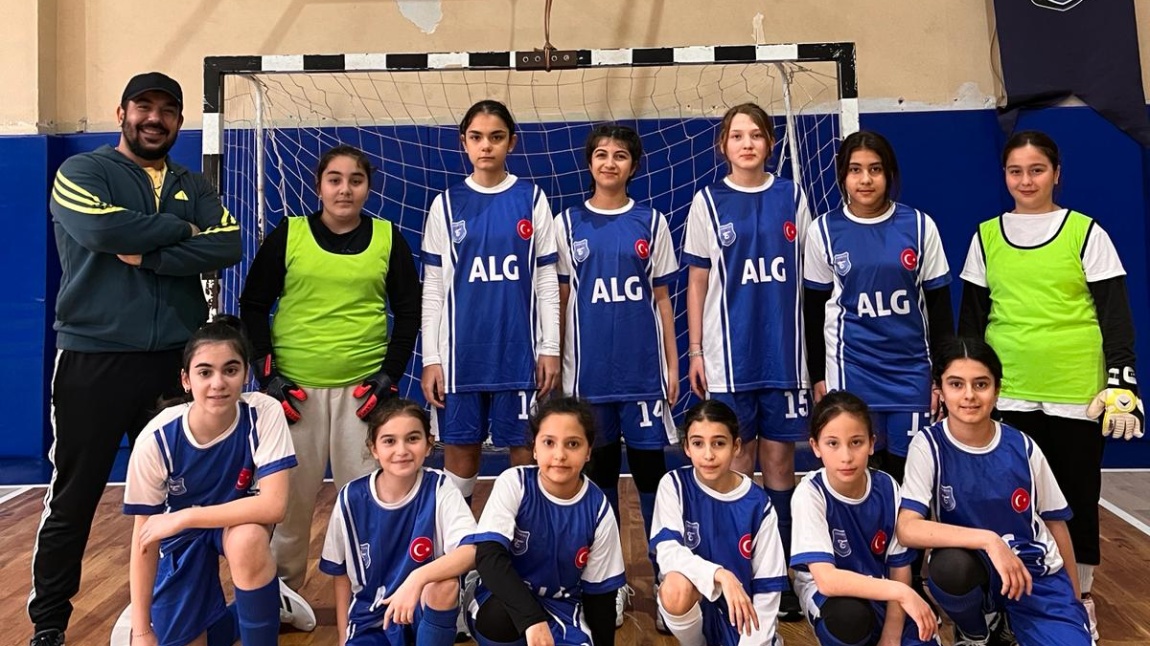 Okulumuz Kız Futsal Takımının Başarısı